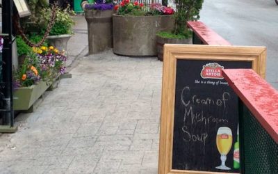 Accessibility committee to look at sidewalk cafes, sandwich boards