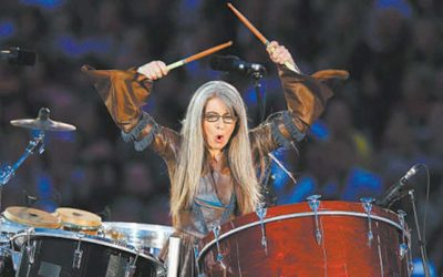 Evelyn Glennie, aclamada percussionista com deficiência auditiva, chega a BH