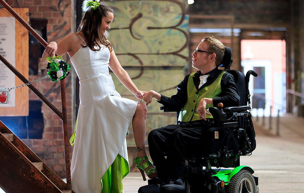 Natalie and Tim arranged his marriage and his party with accessibility without losing the glamor