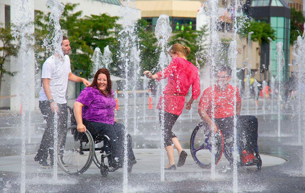 The Accessible Road is a magazine and a revamped and improved website that promote the top accessible establishments in 17 of Québec's tourist regions.