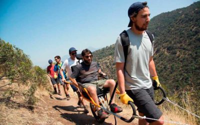 Trekking by wheelchair at the end of the Earth