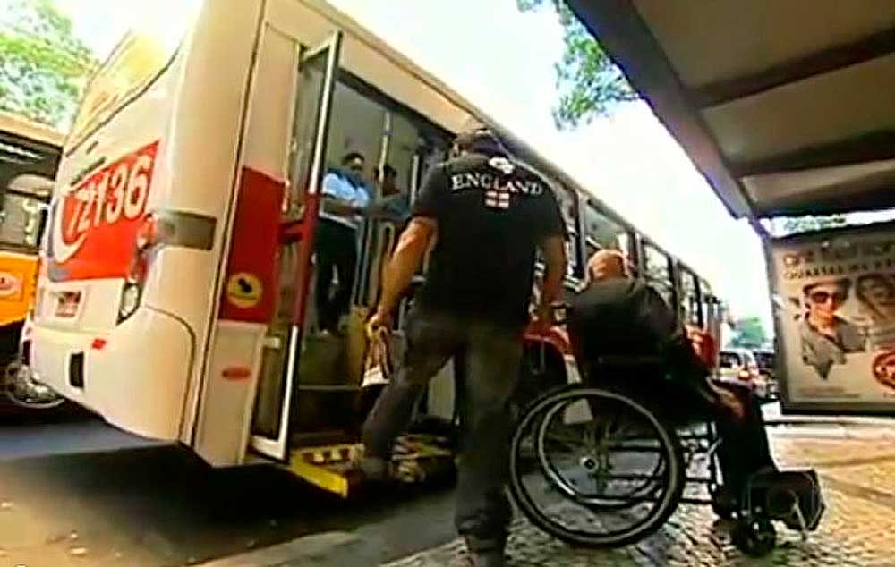 Ônibus cariocas estarão adaptados para deficientes até fim do ano?