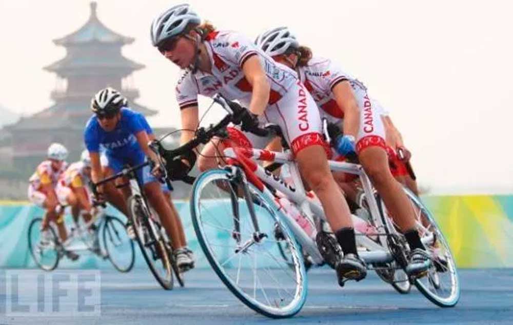 Ciclismo Paraolímpico. No velódromo ou estrada, usando força e resistência.