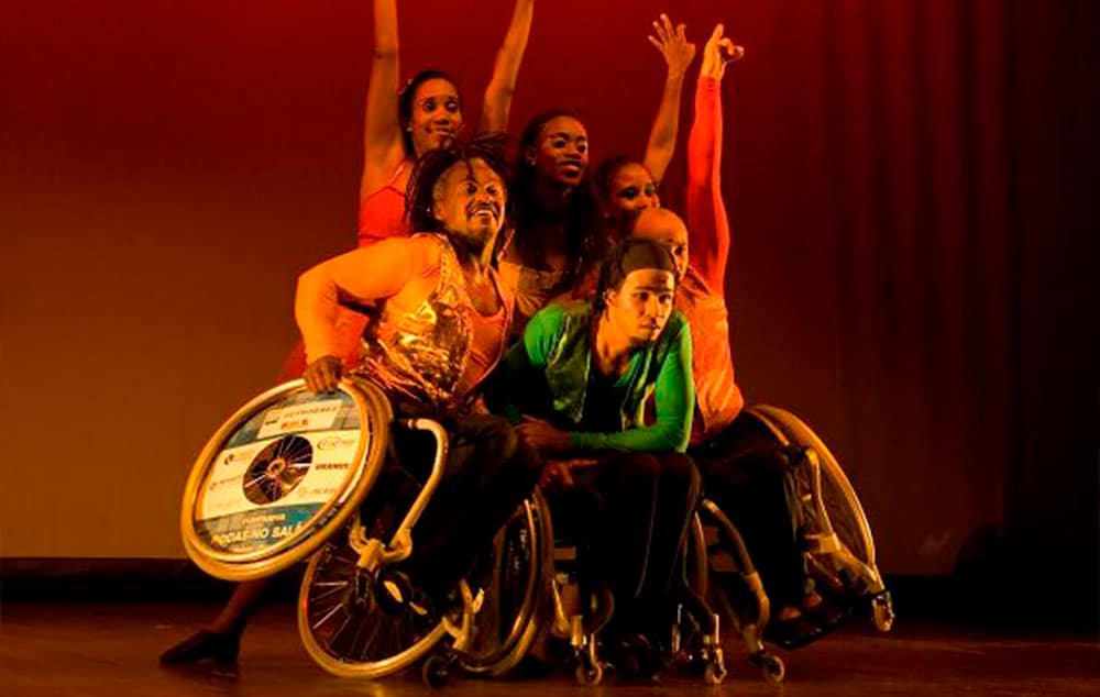 Dança em Cadeira de Rodas. A arte em movimento.