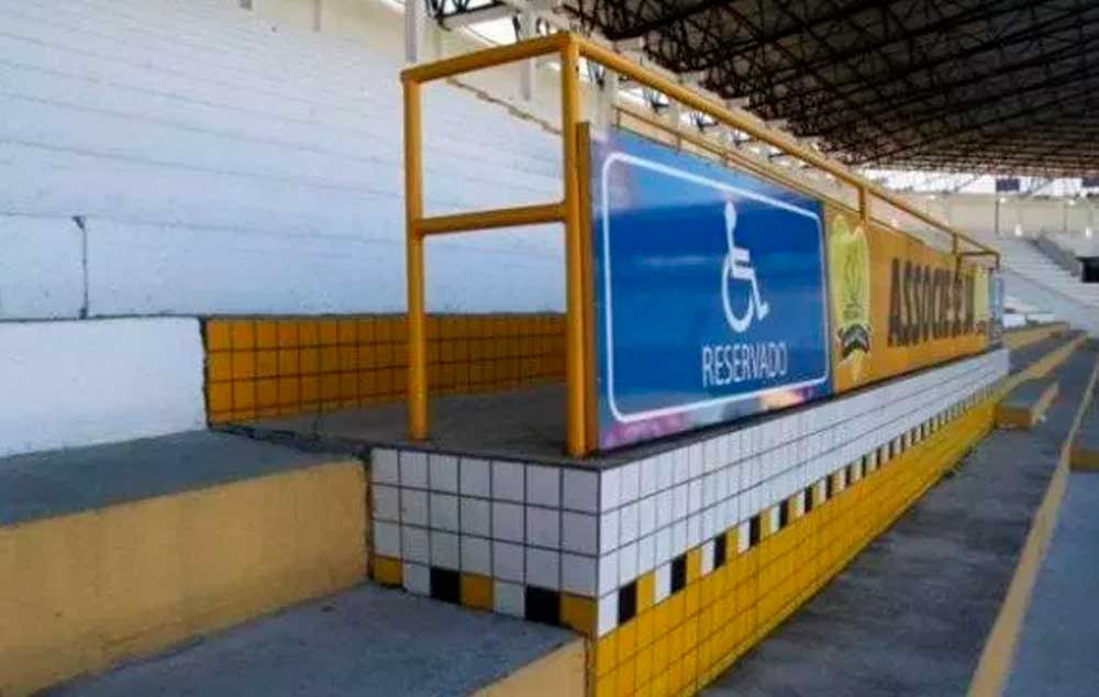 Vida dura dos torcedores cadeirantes no Majestoso, o estádio do Criciúma