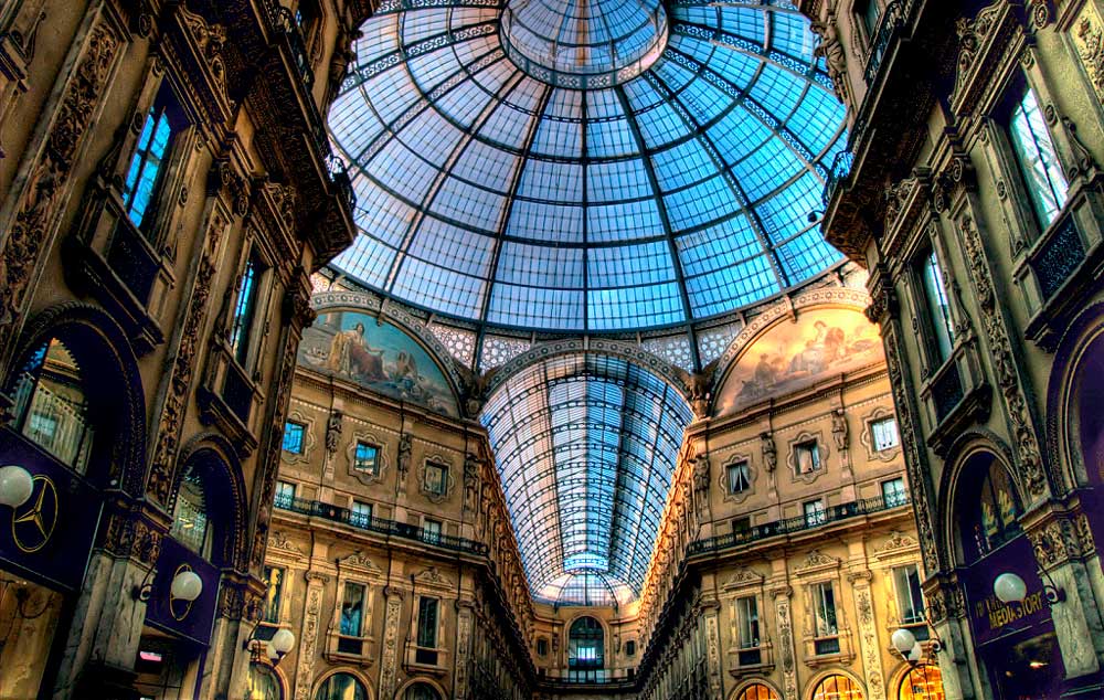 Galeria Vittorio Emanuele. A rua coberta de Milão.