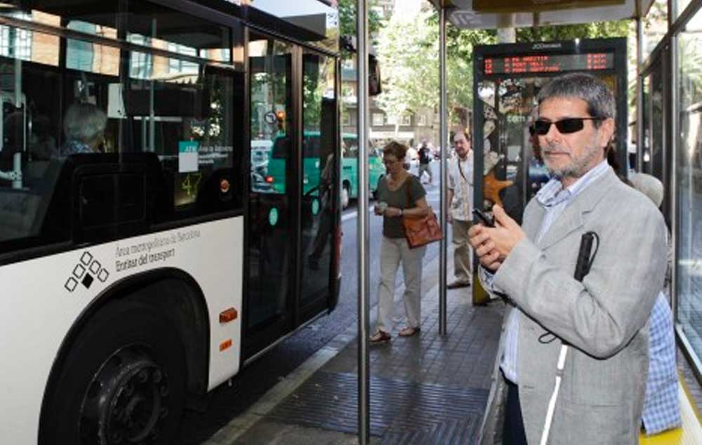 Universidade Autônoma de Barcelona cria o OnTheBus, primeiro GPS para cegos