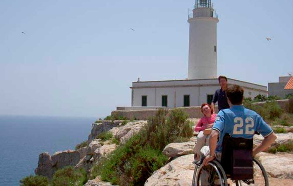 Ceuta promueve medidas para contribuir a la accesibilidad para los turistas