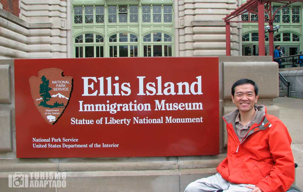 Visita técnica à Ellis Island em Nova York, parte do trabalho da Turismo Adaptado, criada pelo empreendedor Ricardo Shimosakai