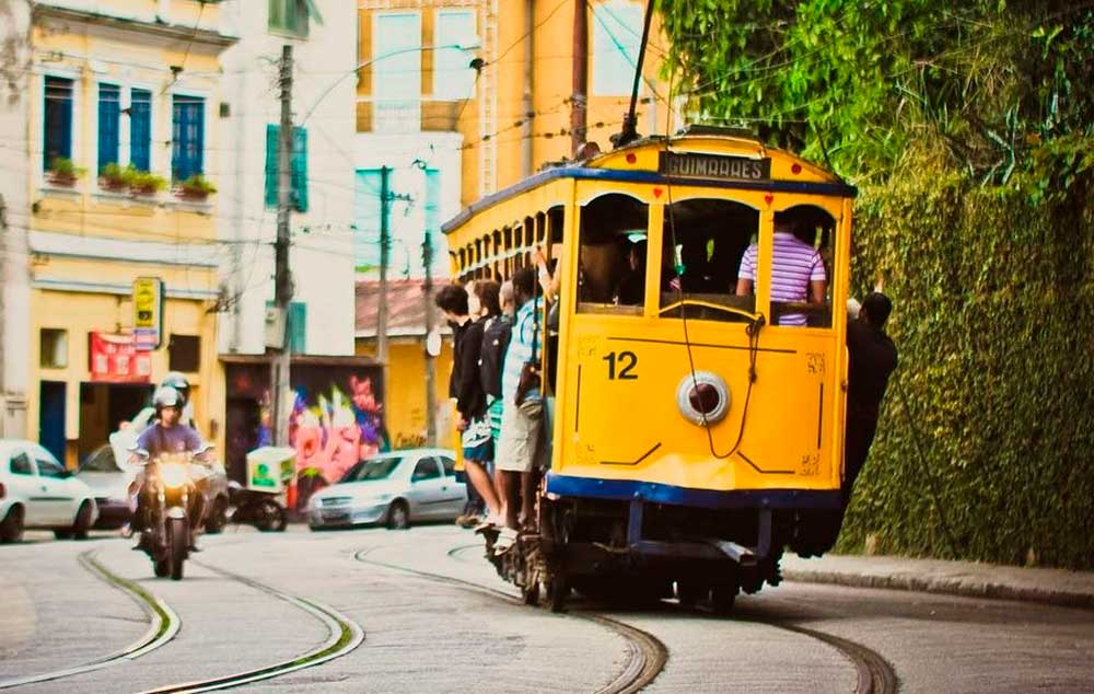 Após o acidente de agosto de 2011 deixou seis mortos e mais de 40 feridos, o bondinho de Santa Teresa retorna até junho de 2014 com acessibilidade