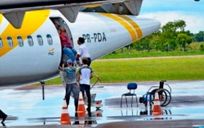 Falta de acessibilidade causa constrangimento em passageira no Aeroporto Plínio Alarcom