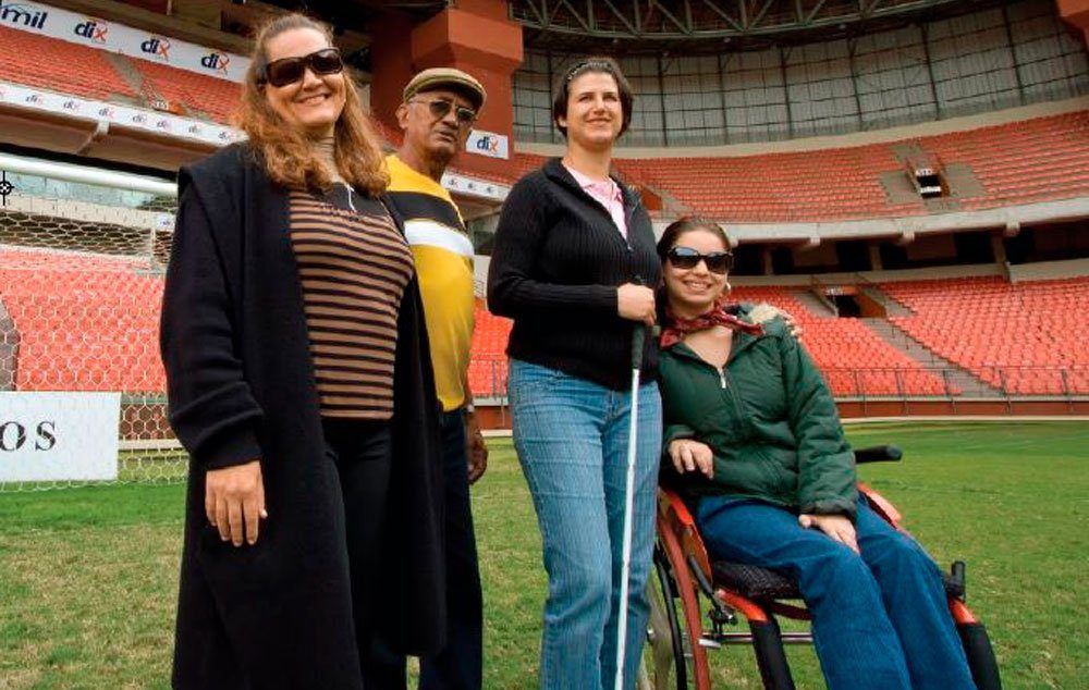 Sarita Araújo, Manoel Joaquim Ferreira, Moira Braga e Karla Caroline Barbosa no Estádio do Atlético Paranaense em Curitiba