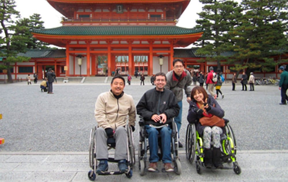 People with disabilities may have a better use of their tours through travel agencies qualified specifically for this segment