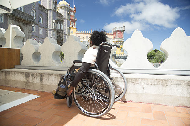 Palácio da Pena possui plataformas elevatórias que permitem acesso aos terraços, loja, restaurante e cafetaria