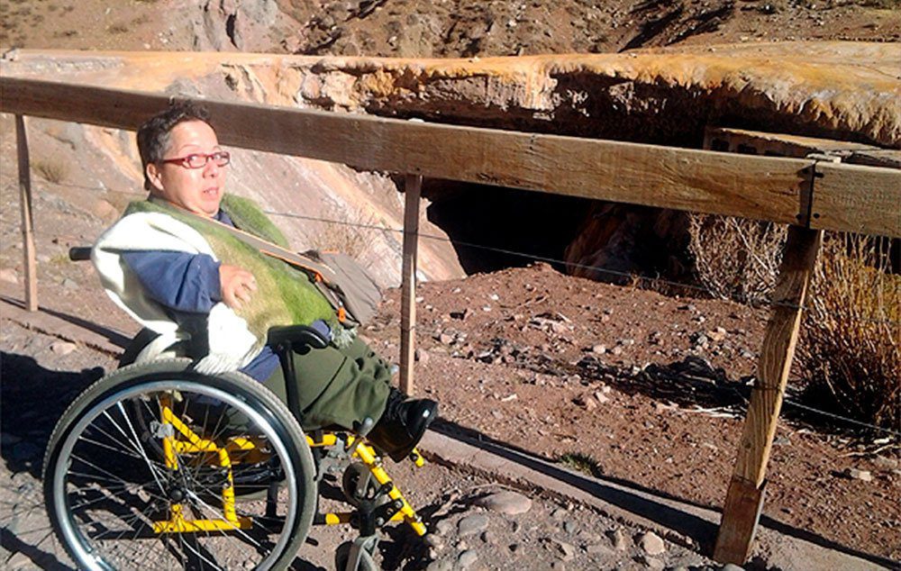 Kátia Fonseca na Ponte dos Incas, próximo da fronteira ente Chile e Argentina