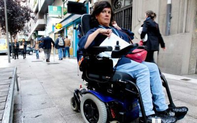 Vueling deniega el embarque a una mujer discapacitada por viajar en silla de ruedas