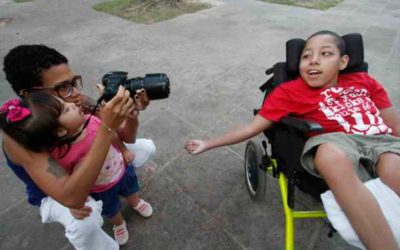 Ensaio fotográfico desperta reflexão sobre deficiência física e intelectual em crianças