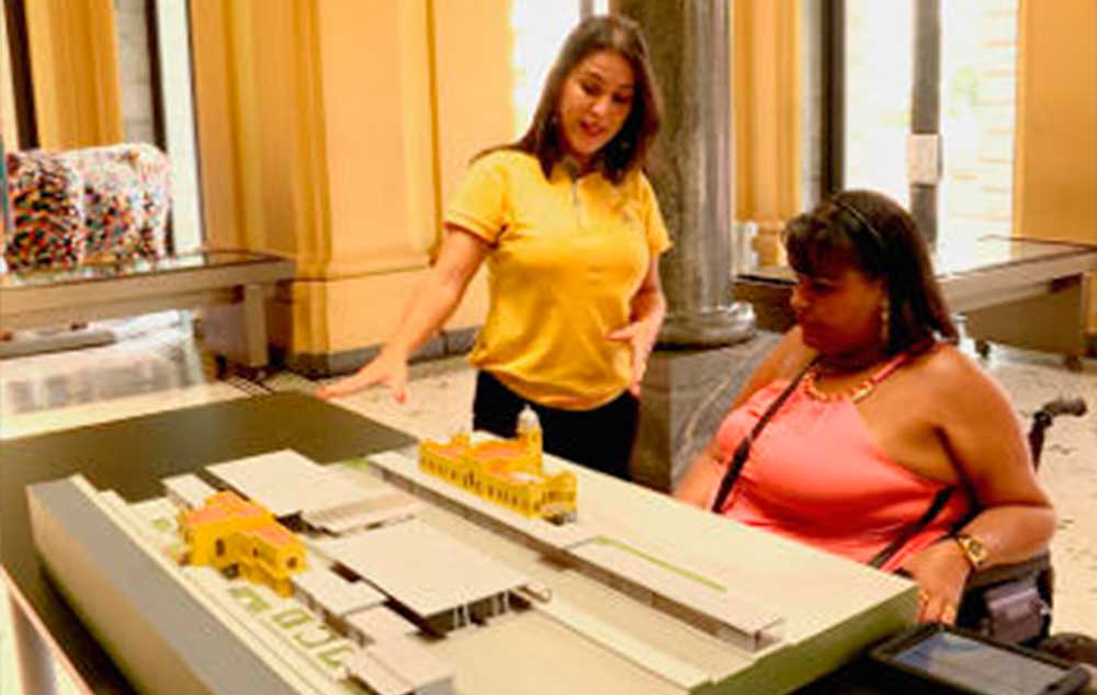 Equipe de reportagem testa a acessibilidade em museus de Belo Horizonte