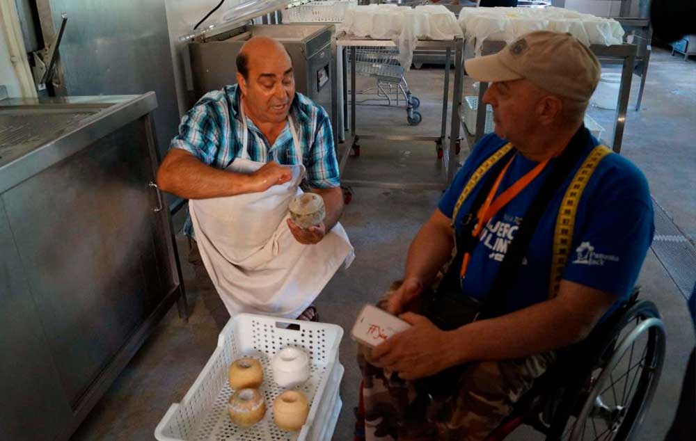 El objetivo es que personas con discapacidad puedan conocer la zona y sepan qué lugares visitar, donde alojarse y donde comer