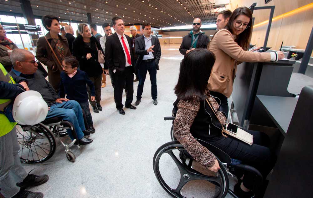 Man climbs CN Tower steps in wheelchair